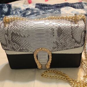 Elegant Snakeskin Patterned Black and White Women's Crossbody